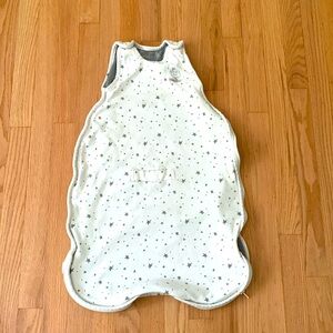 Woolino sleep bag 2-24 months - white with gray stars